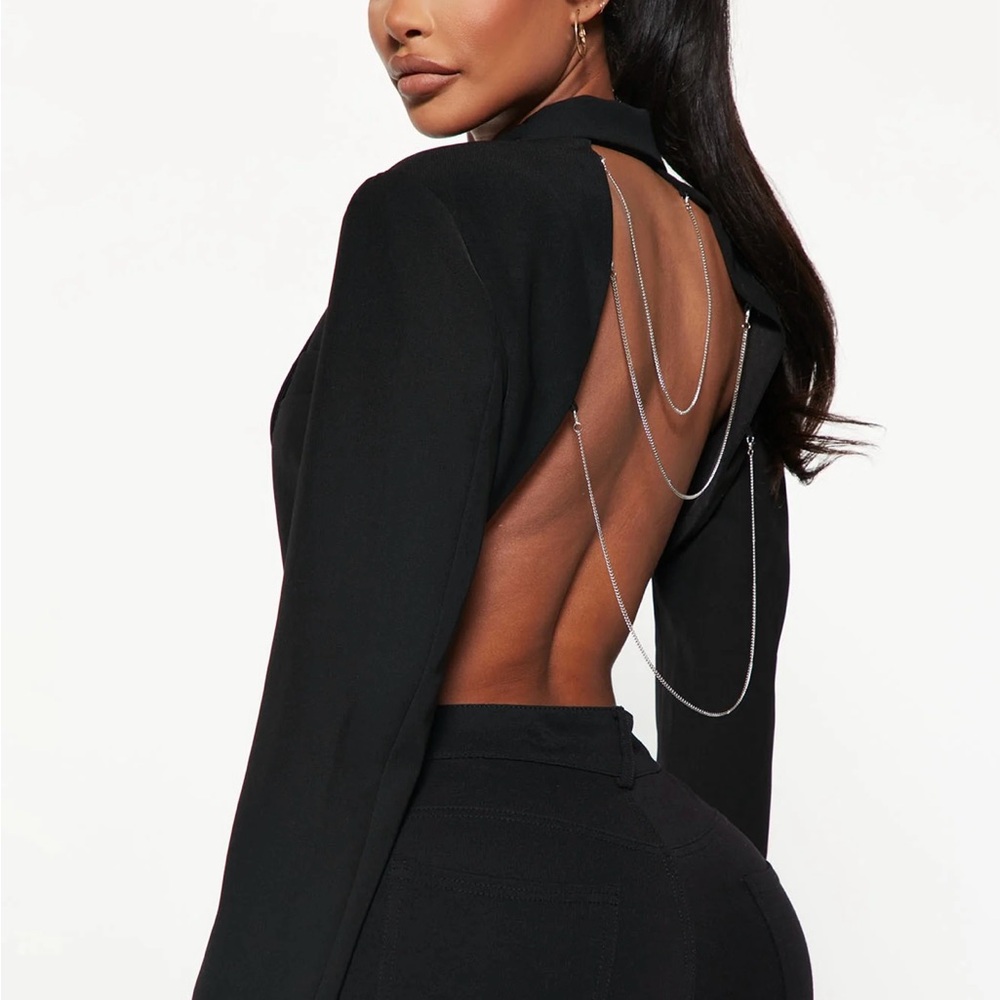 Backless black Cropped V Blazer